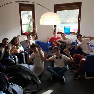 https://bicycle-hostel-bucharest.bucharesthotelsnow.com