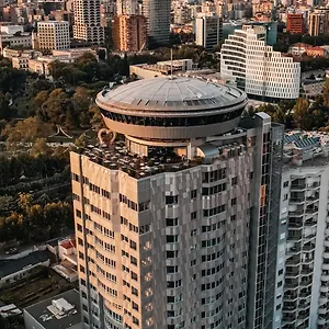 Sky 4*, Tirana Albanien