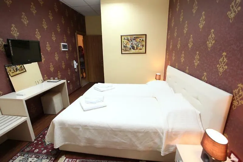 Signature Idea Hotel Tirana 3*,